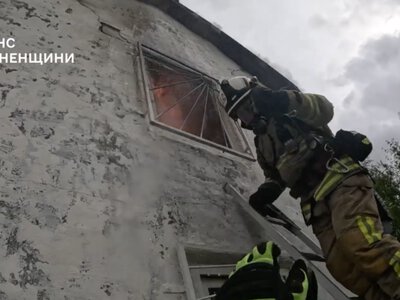 На Рівненщині горів двоповерховий дачний будинок