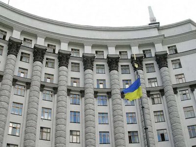 У Мінвідновлення проходять слідчі дії через справу про можливий хабар посадовцю відомства