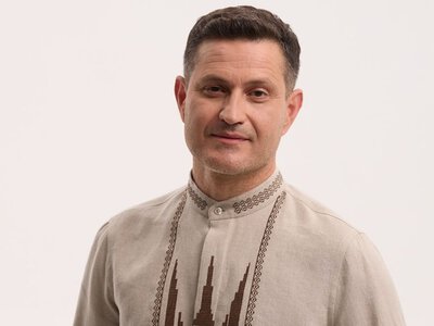 Ахтем Сеітаблаєв уперше вийшов у світ із новою коханою: як виглядає обраниця актора
