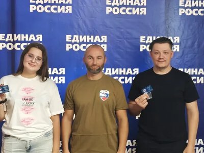«Голова» Каховки нагородив пособницю окупантів за співпрацю з партією Медведєва