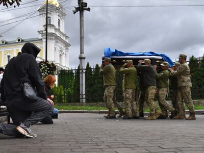 У Луцьку попрощалися з 26-річним майором Денисом Жуком