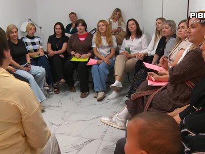 Власна справа з нуля: як на Дубенщині жінок навчають соціальному бізнесу (ВІДЕО)