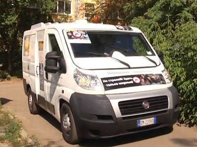 Італійські благодійники передали третій броньований мікроавтобус для евакуації мешканців Донеччини до Краматорська