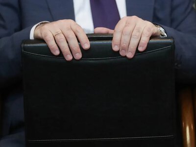 Син ексдепутата РФ очолив вилучену у французів мережу будівельних магазинів