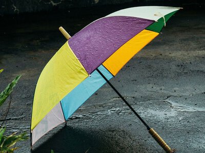 Дощі та сильний вітер зміняться потеплінням: коли покращиться погода