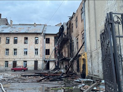 У Львові спроєктували ремонт будинку, який пошкодила РФ у березні