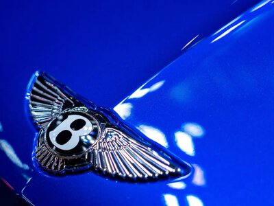 Bentley представила перший електромобіль Torcal - чим цікавий і скільки коштує