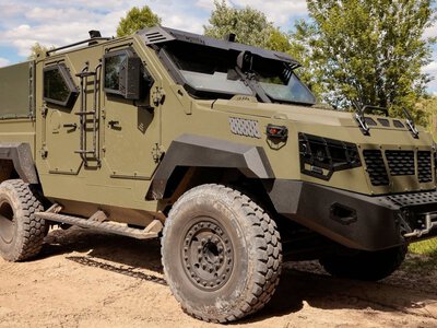 Броньований монстр на базі Dodge RAM: ЗСУ отримають новий вітчизняний пікап UAT GYURZA-01