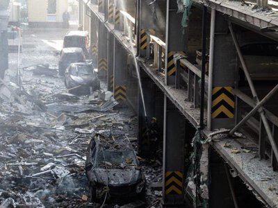Зеленський відреагував на балістичний удар по Києву: закликав США посилити тиск на Росію