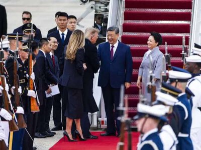 Особлива зустріч: Трамп зустрів Сі на військовій базі Ендрюс під Вашингтоном