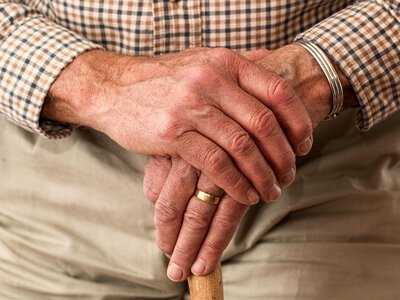 Вісім пільг для пенсіонерів, про які знають не всі: що можна отримати безкоштовно