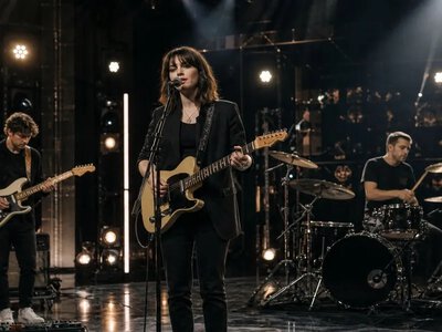Музикантка Кара Делевінь виконала Crazy, Baby на шоу Феллона — Rolling Stone