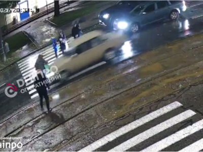 У Дніпрі на проспекті Богдана Хмельницького «ВАЗ» збив 63-річну жінку