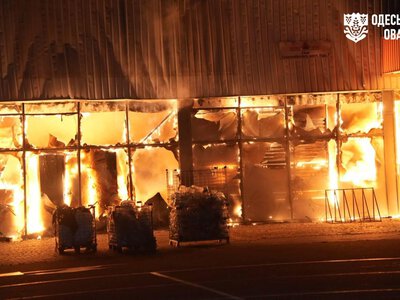 Удар по бізнесу в Одесі: росіяни вщент розтрощили гіпермаркет Нова Лінія