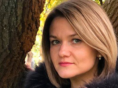 17 млн грн, працюючи акушеркою: як заробляла дружина фігуранта Карфагена