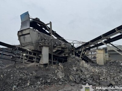 Нацполіція повідомила нову підозру у справі про незаконне видобування 105 тис. тонн корисних копалин