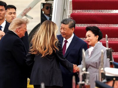 Бомбардувальники й червона доріжка: Трамп влаштував Сі незвичайну зустріч у США