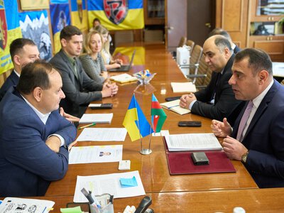 Руслан Марцінків зустрівся з послом Азербайджану: говорили про співпрацю та побратимство