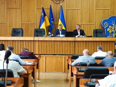 В Ужгороді 83 мешканцям виплатять 717 тисяч гривень: депутати ухвалили важливі рішення