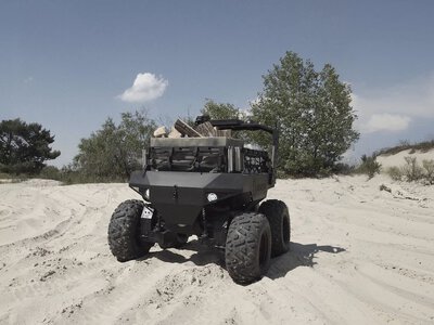 До 300 кг вантажу без ризику для військових: український НРК Varkhan допустили до експлуатації