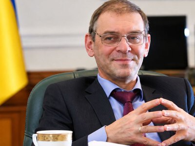 Ексочільник Адміністрації Президента віддасть 1,1 мільярда армії за вкрадені нафтопродукти