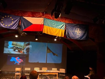 У Празі провели благодійний вечір на підтримку ЗСУ: збирали кошти на автомобілі та обладнання для військових