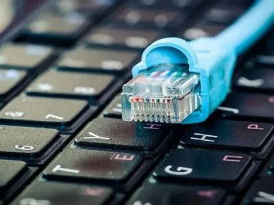 Україна не залишиться без інтернету попри атаки росії - Флеш