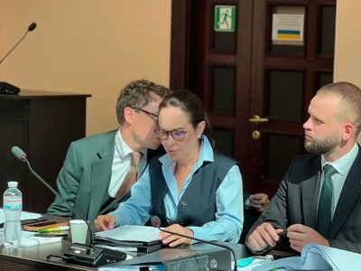 У НБУ відкидають, що дають банкам вказівки блокувати платежі застав до ВАКС. Через це, зокрема, у СІЗО залишається Мудра