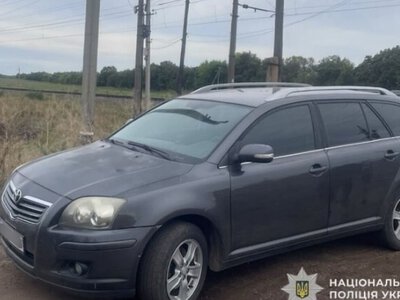 Поліцейські Кривого Рогу затримали підозрюваного у незаконному заволодінні автомобілем