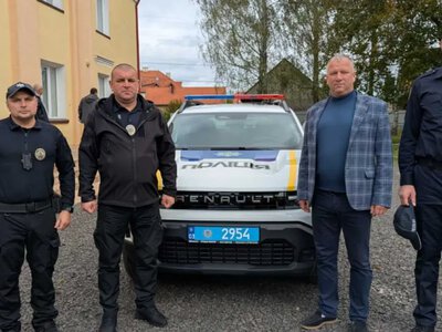 Мільйон гривень на службове авто: у Колодяжненській громаді представили нового поліцейського офіцера