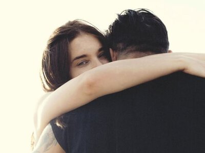 У 17-ту річницю весілля: Катерина Усик показала нові фото з чоловіком, який змінив імідж