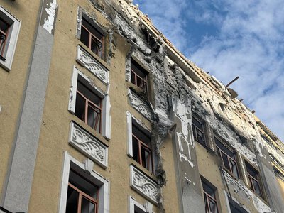 У Києві через російську атаку пошкоджена будівля Вищої ради правосуддя, є постраждалі
