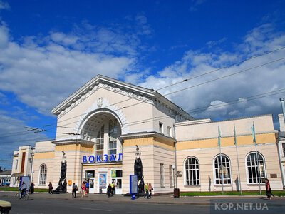 Мешканцям Полтавщини радять триматися подалі від об’єктів залізниці під час тривог