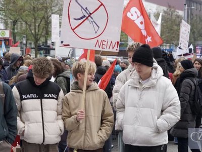 Німецькі школярі виходять на страйк проти можливого повернення призову: заплановано близько 100 акцій