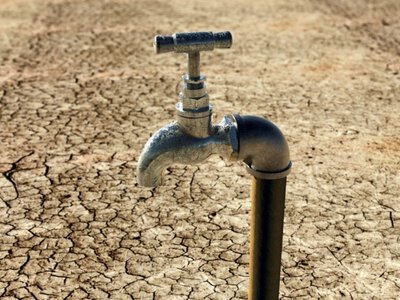 «Платимо за повітря за ціною води»: жителі сіл на ТОТ Херсонщини скаржаться на відсутність водопостачання