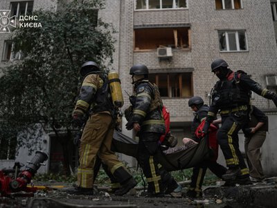 У Києві дрон влучив у багатоповерхівку, загинув 14-річний підліток