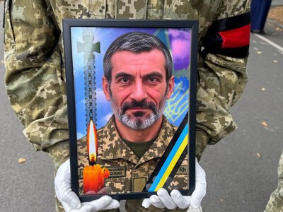 В Ужгороді попрощалися із захисником Олександром Талахадзе, доля якого тривалий час залишалася невідомою