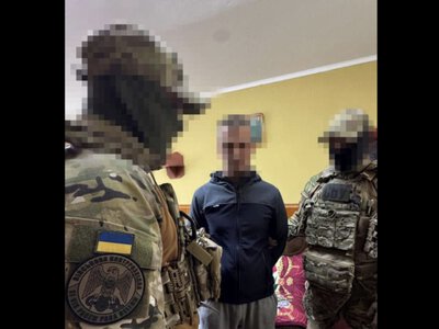 СБУ затримала агента ФСБ, який наводив ракети на виробництво дронів