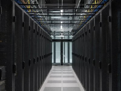 Президент ФРБ Канзас-Сіті Шмід закликав оцінити системні ризики ШІ — Channel NewsAsia