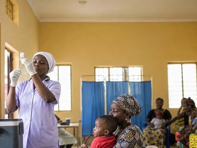 У Нігерії 469 підозрюваних випадків дифтерії та 31 смерть — Premium Times Nigeria