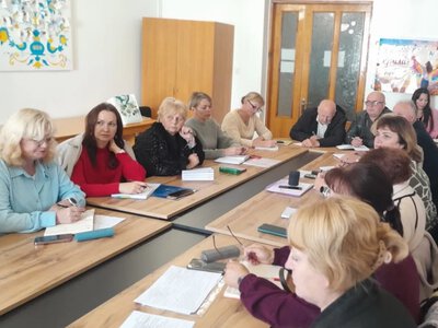 У Буській громаді директори шкіл обговорили харчування, підготовку до зими та атестацію педагогів