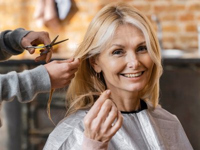 Не йдіть до перукаря в ці дні, інакше зіпсуєте волосся: місячний календар стрижок на жовтень