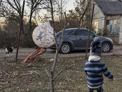 Вона лежала зґвалтована, зі зламаною шиєю із зашморгом на шиї, а поруч висів її 3-річний син.