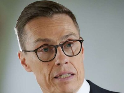 Стубб попросив Маска відкрити Старлінк над Росією