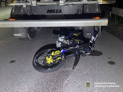 На Житомирщині 37-річна киянка наїхала на двох пішоходів: один підліток загинув (фото)