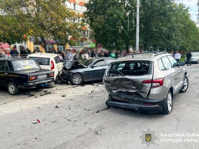  У Вараші трапилася ДТП за участю 5 автомобілів (ФОТО)