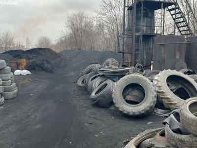 У Запоріжжі з шин незаконно виготовили понад 62 тисячі літрів пального: довкіллю завдали збитків на 12,6 млн грн