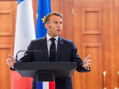 ​Макрон не виключив повернення на пост президента Франції