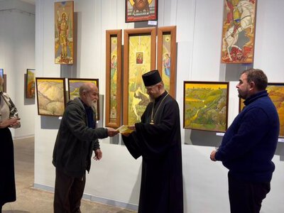  Народний художник України подарував духовного центру «Зарваниця» 14 сакральних творів 