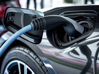 Porsche, Ford і Hyundai увійшли до п’ятірки надійних електромобілів: хто переміг
